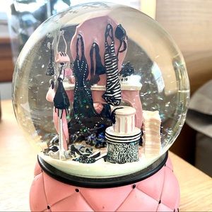 Rare Victoria’s Secret Snowglobe